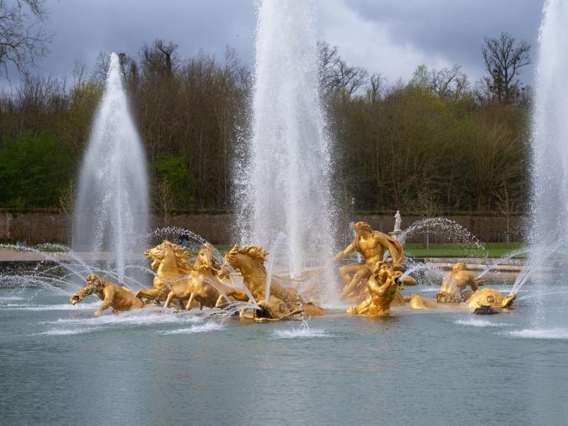 Versailles : le bassin du char d'Apollon restauré