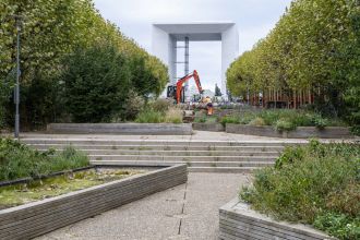 Le chantier du plus grand jardin sur dalle de France