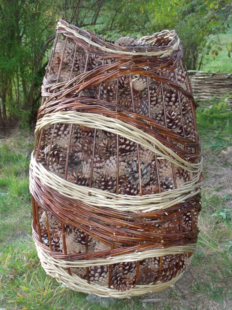 Vannerie de jardin de Carine Losay : "L'arbre en mouvement"