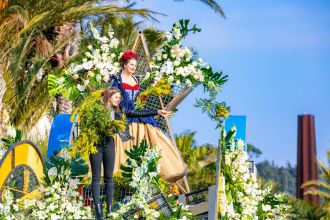 136e édition du carnaval de Nice et ses batailles de fleurs