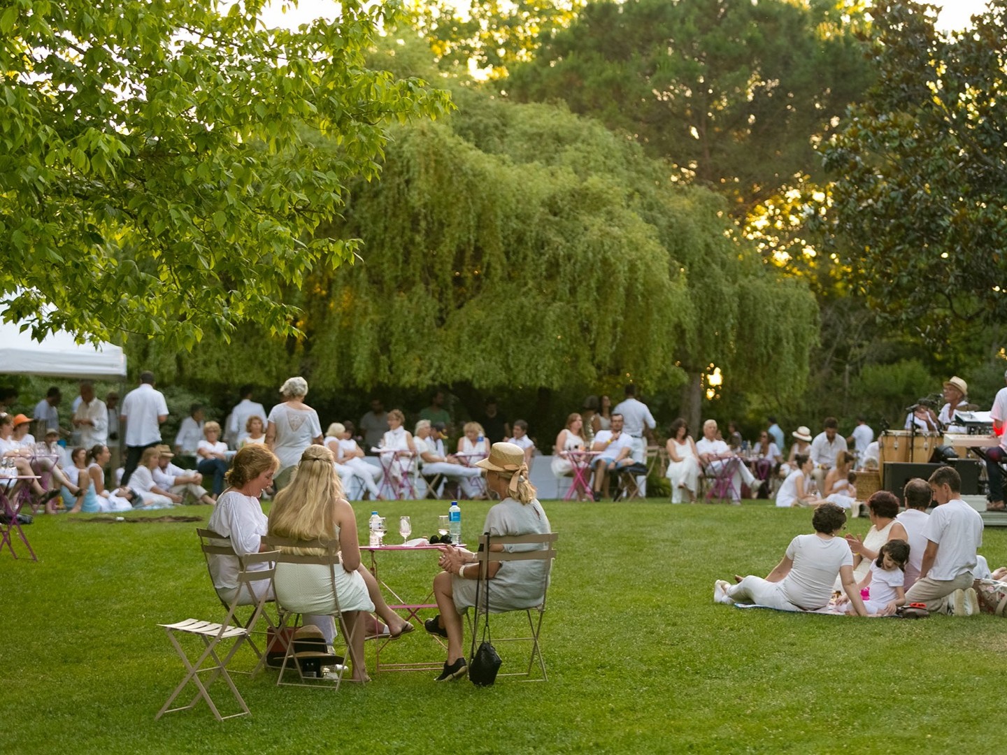 Apéro Jazz – White party