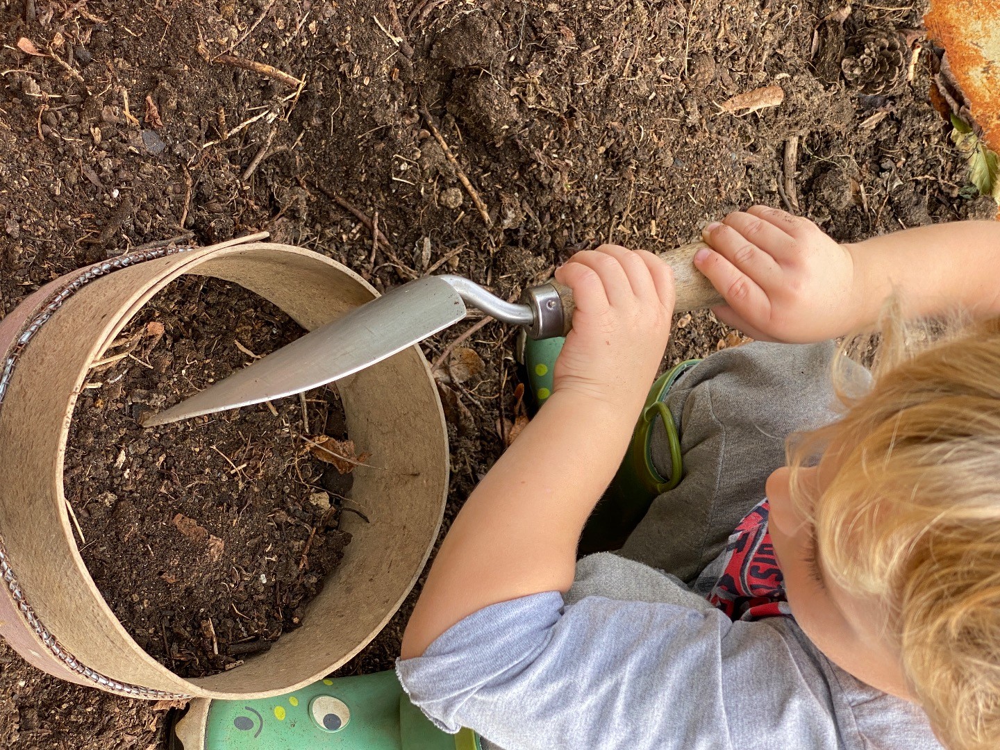 Atelier de jardinage pour enfants "Plantation d'aromatiques"