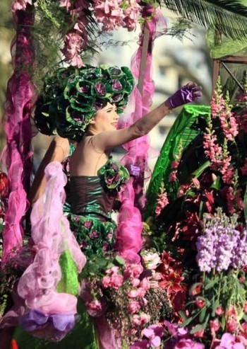 Les batailles de Fleurs du 1er carnaval de France